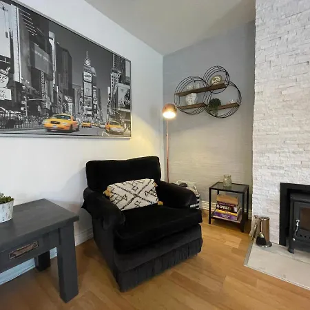 Apartment Rosebank No 3 *